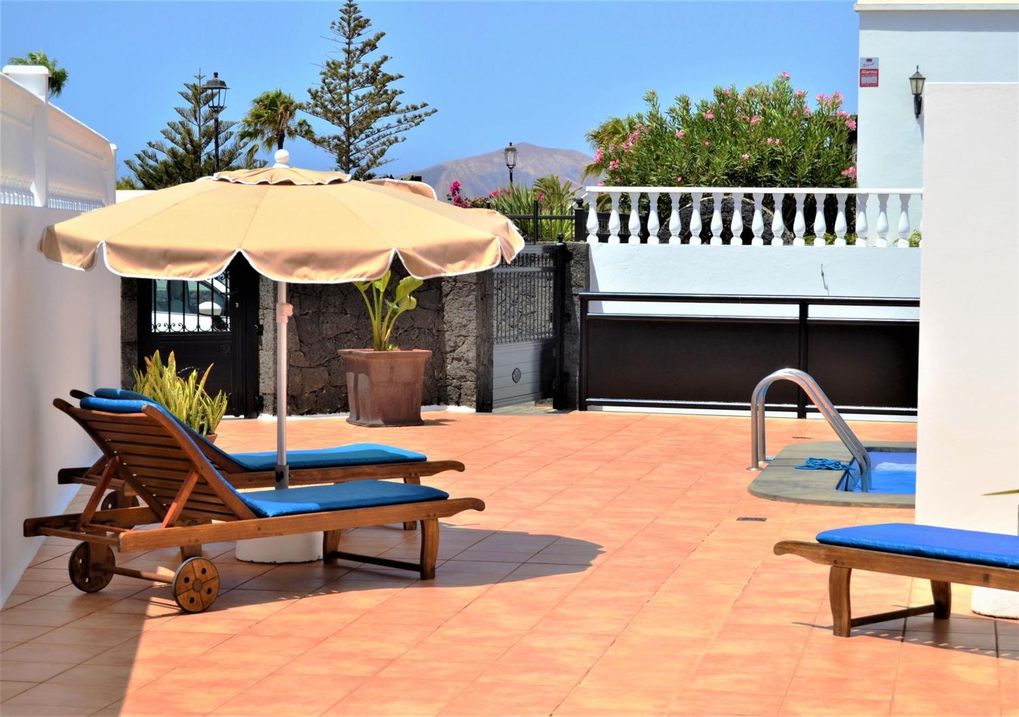 Grand Villa Famara Puerto Del Carmen Puerto del Carmen  Eksteriør bilde